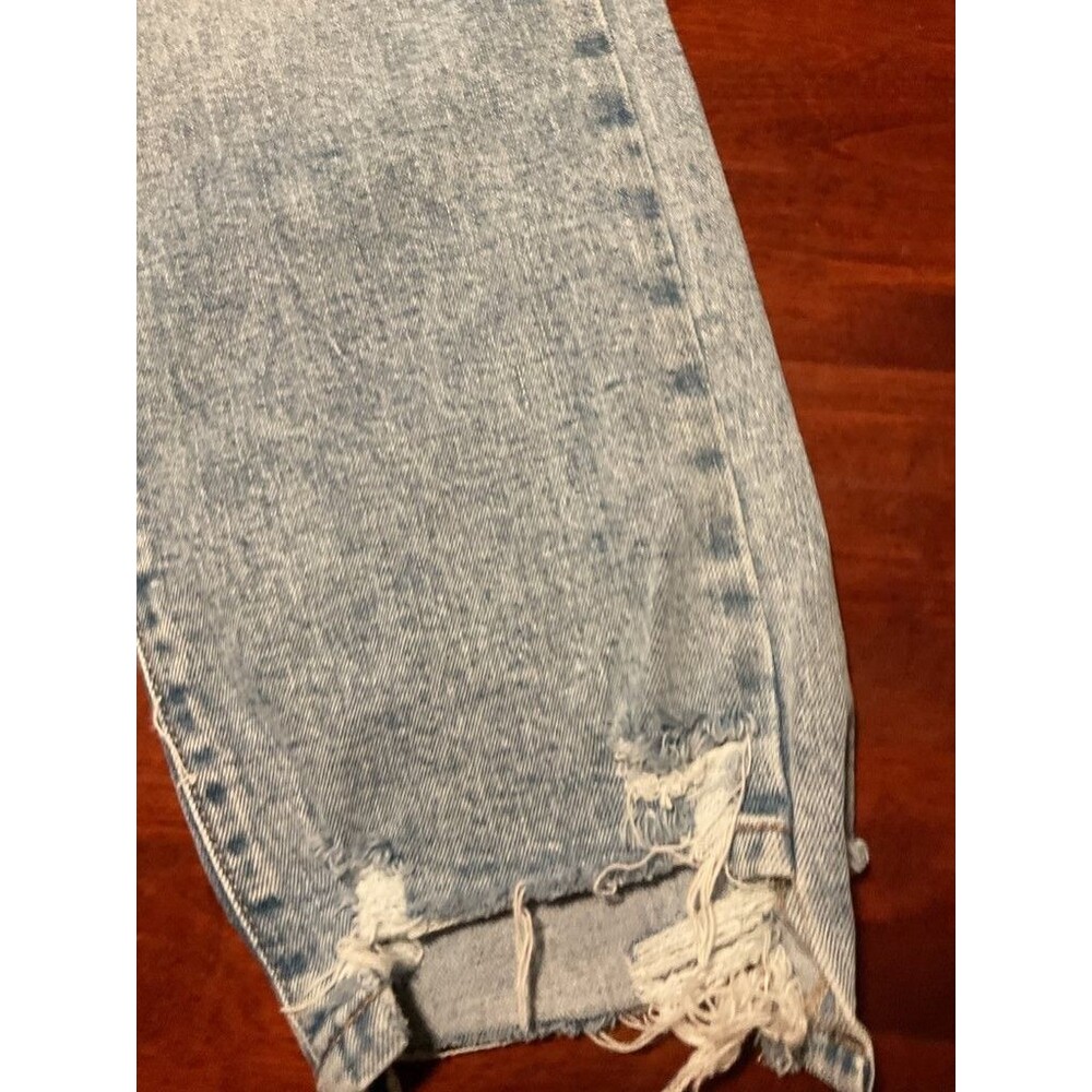 Time And Tru Light Wash Distressed Hem Jeans Size 10